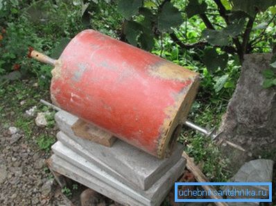Bušilica za bunar pod vodom velikog prečnika može se napraviti od cilindra za gas i uštedeti stotine dolara Bušilica za bunar pod vodom velikog prečnika može se napraviti od cilindra za gas i uštedeti stotine dolara
