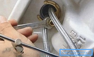 Uklanjanje držača za pričvršćivanje