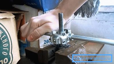 Za navođenje radni predmet mora biti čvrsto fiksiran Za navođenje radni predmet mora biti čvrsto fiksiran