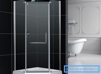 Elegantno kućište za tuširanje od 5 uglova Elegantno kućište za tuširanje od 5 uglova