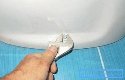 Fiksiranje pomoću posebnih vijaka Fiksiranje pomoću posebnih vijaka