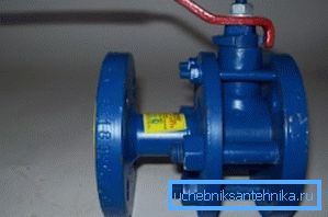 Prirubnički ventil se može instalirati umesto ventilatora za gvožđe bez adaptacije cjevovoda. Prirubnički ventil se može instalirati umesto ventilatora za gvožđe bez adaptacije cjevovoda.