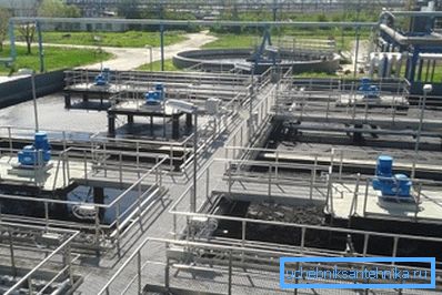 Fotografija čišćenja industrijskog kompleksa Fotografija čišćenja industrijskog kompleksa