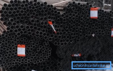 Spremne za upotrebu čelične cevi različitih veličina