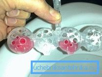 Kutije od željezne želatine mogu se staviti u plastične kutije iz komercijalno dostupnih osvježivača osvjetljenja. Kutije od željezne želatine mogu se staviti u plastične kutije iz komercijalno dostupnih osvježivača osvjetljenja.