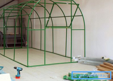 Spremni ramovi plastenika Spremni ramovi plastenika