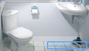 Ponekad je najpovoljnija opcija ugaona lokacija, u ovom slučaju je bolje kupiti model dizajniran specijalno za takve slučajeve.