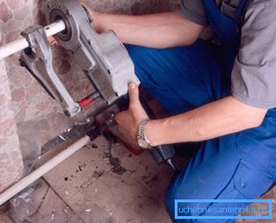 Korišćenje električnog vijka Korišćenje električnog vijka