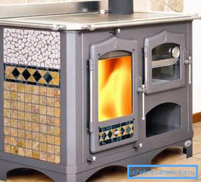 Kamin sa jaknom za vodu Kamin sa jaknom za vodu