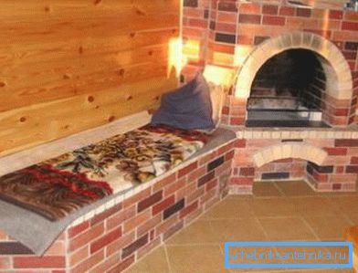 Ne krećite krevet ne više od 900 mm od poda. Ne krećite krevet ne više od 900 mm od poda.
