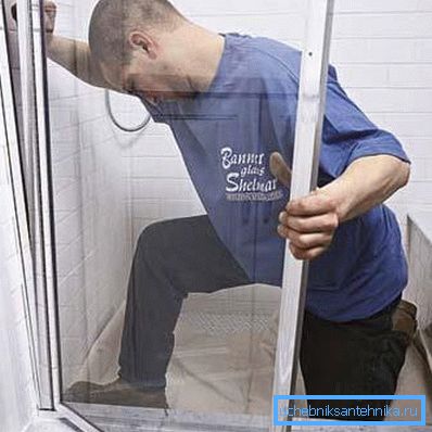 List se jednostavno unosi u instalirani profil. List se jednostavno unosi u instalirani profil.