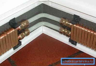 Bakarni ili mesingani radijator praktično nije podložan koroziji, au isto vreme ima dobru toplotnu disipaciju Bakarni ili mesingani radijator praktično nije podložan koroziji, au isto vreme ima dobru toplotnu disipaciju