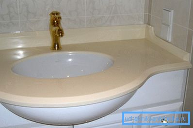 Modeli se mogu razlikovati u obliku i načinu instalacije. Modeli se mogu razlikovati u obliku i načinu instalacije.