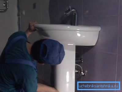 Ugradnja plastičnih umivaonika Ugradnja plastičnih umivaonika