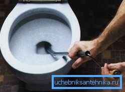 Na fotografiji - čišćenje kablova