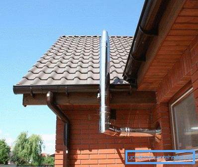 Slika prikazuje ventilacionu cev u bočnoj ravni. Slika prikazuje ventilacionu cev u bočnoj ravni.