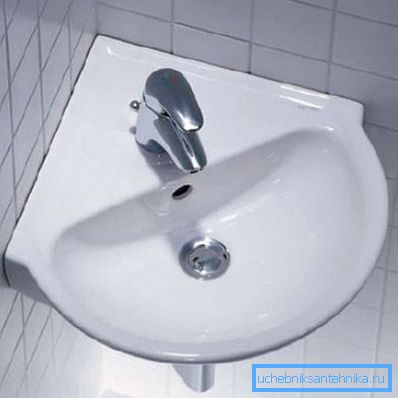 Na slici je prikazan ugaoni model od 35x35 mm. Na slici je prikazan ugaoni model od 35x35 mm.