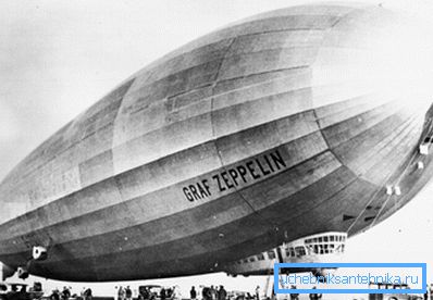 Na fotografiji - njemačka zračna linija Graf Zeppelin. Duralumin je korišćen za konstrukciju krutog okvira koji je zrakoplovom učinio otporan na udare vetra. Na fotografiji - njemačka zračna linija Graf Zeppelin. Duralumin je korišćen za konstrukciju krutog okvira koji je zrakoplovom učinio otporan na udare vetra.
