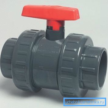 Na slici - plastični kuglični ventil Na slici - plastični kuglični ventil