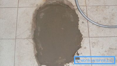 Na slici je primjer obnavljanja poda pomoću cementnog maltera. Na slici je primjer obnavljanja poda pomoću cementnog maltera.