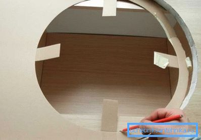 Hole pattern