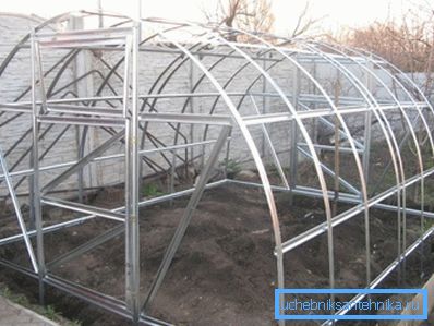 Staklenik - proizvodi od metalne cijevi