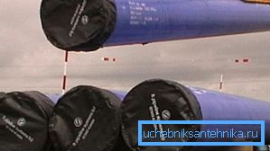 Cev se pomera sa krajnjim poklopcem Cev se pomera sa krajnjim poklopcem