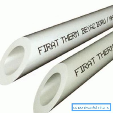 Plastični proizvodi obično odgovaraju unutrašnjim dimenzijama, pošto su osnova materijalni protok