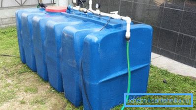 Plastični rezervoar za navodnjavanje sa slavinom i fitingom Plastični rezervoar za navodnjavanje sa slavinom i fitingom