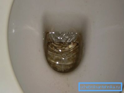 Stalno voda iz rezervoara troši ne samo živce, već i novac Stalno voda iz rezervoara troši ne samo živce, već i novac