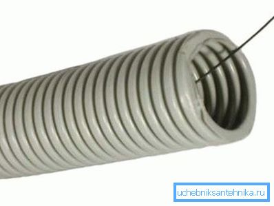 Gotovo svi materijali za ovu svrhu imaju metalno oštrenje, kako bi se olakšalo stavljanje kabla ili žice Gotovo svi materijali za ovu svrhu imaju metalno oštrenje, kako bi se olakšalo stavljanje kabla ili žice