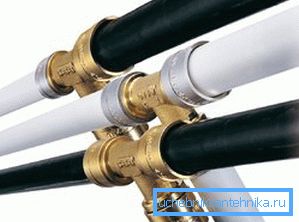 Korišćenje metalnih fitinga će produžiti vek trajanja priključaka. Korišćenje metalnih fitinga će produžiti vek trajanja priključaka.