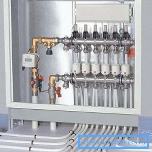 Distributivni češalj za grejanje u instalacionoj kutiji Distributivni češalj za grejanje u instalacionoj kutiji