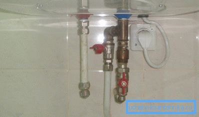 Instalacijska shema s tie na kraju je vrlo originalna, mada mnogi stručnjaci smatraju da je nepraktično Instalacijska shema s tie na kraju je vrlo originalna, mada mnogi stručnjaci smatraju da je nepraktično