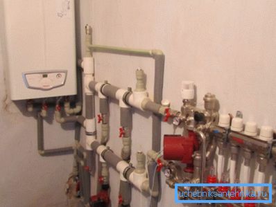 Pojedinačni sistem grijanja je mnogo efikasniji. Pojedinačni sistem grijanja je mnogo efikasniji.