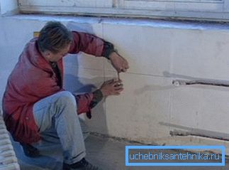 Vodimo računa da je baterija striktno horizontalna.