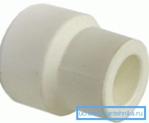 Povezuje cevi različite debljine