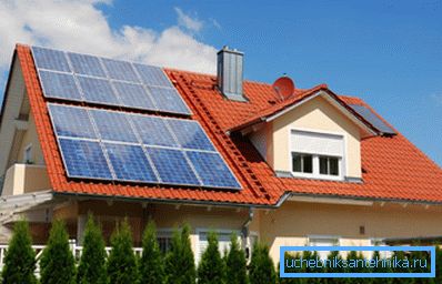 Solarni paneli na krovu kuće