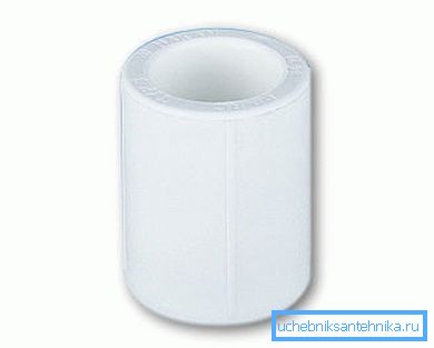 Standardni plastični element koji se koristi na adhezivnim ili lemljenim autoputevima