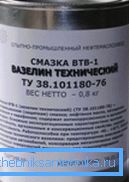 Tehnički vazelin ima određene razlike od materijala koji se koristi u kozmetici i koristi se za smanjivanje trenja prilikom instalacije PVC cevi Tehnički vazelin ima određene razlike od materijala koji se koristi u kozmetici i koristi se za smanjivanje trenja prilikom instalacije PVC cevi