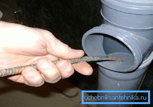 Kabl se može koristiti i pri blokiranju postolja. Kabl se može koristiti i pri blokiranju postolja.