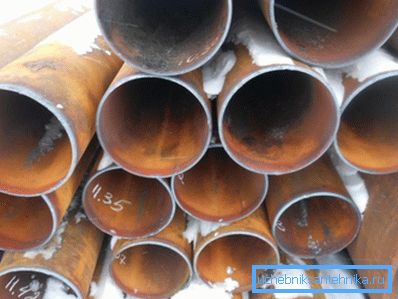 Pipe 325x8 mm na lageru