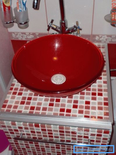 Noćni sto ispod umivaonika u kupatilu sa vlastitim rukama po individualnim parametrima Noćni sto ispod umivaonika u kupatilu sa vlastitim rukama po individualnim parametrima