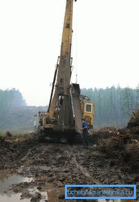Prolećni razvoj je komplikovano zbog visokih nivoa vode na površini iu zemlji. Prolećni razvoj je komplikovano zbog visokih nivoa vode na površini iu zemlji.