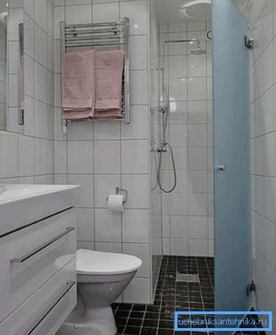 Ugrađene kabine - savršeno rešenje za male prostore. Ugrađene kabine - savršeno rešenje za male prostore.